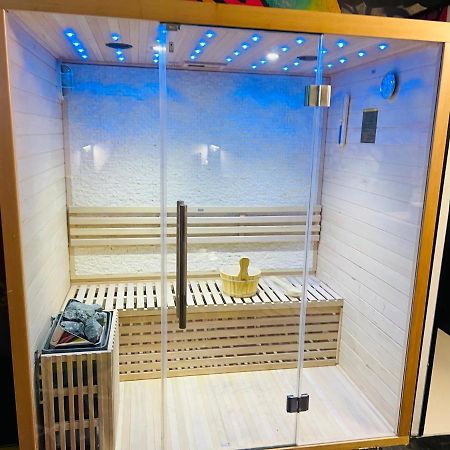 Capsule Street Art - Sauna- Jacuzzi - Playstation 5 - Billard - Netflix - Home Cinema - Terrasse Douai Exterior foto